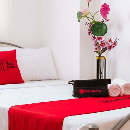 Reddoorz Premium @ Amaia Skies Avenida Manila Exterior foto